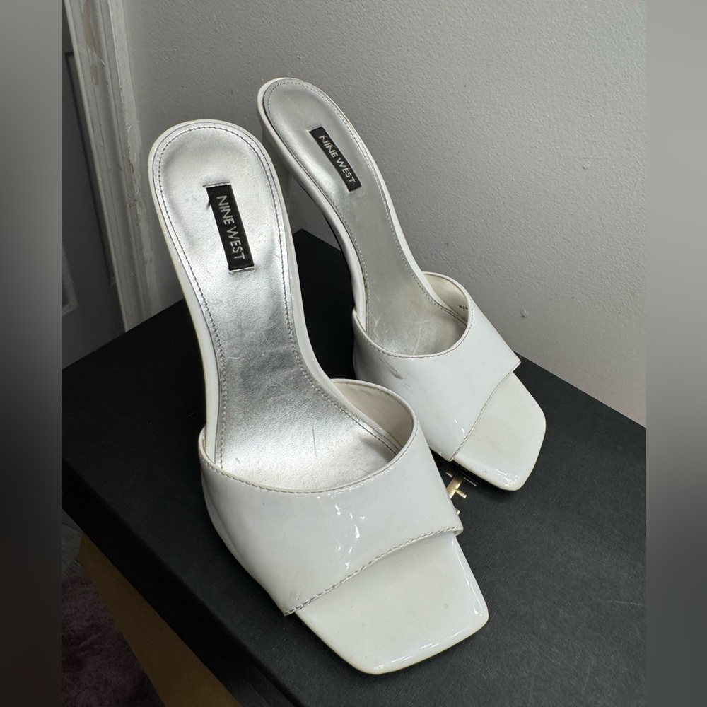 Nine West White Heels Modern Minimalist Design